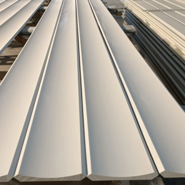 Kwalità Tajba White Primed Mouldings tal-Kuruna tal-Injam Għal-Limitu